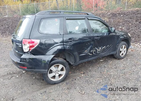 2012 Subaru Forester 2.5X z USA, uszkodzony, nr VIN JF2SHABC6CH452640